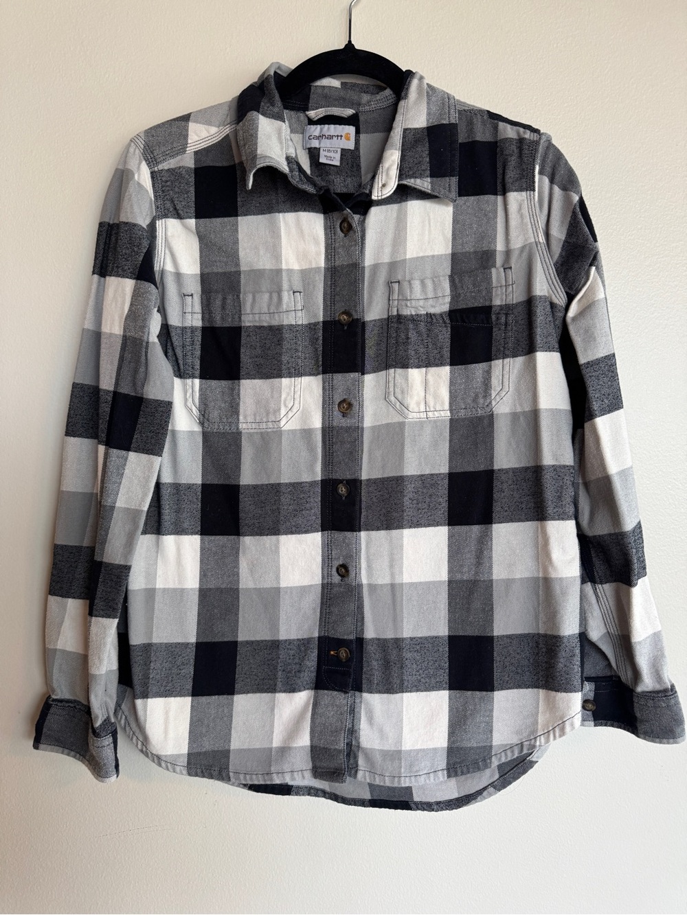 Carhartt Woman’s Black Gray White Plaid Flannel Button Down Shirt Size Medium M